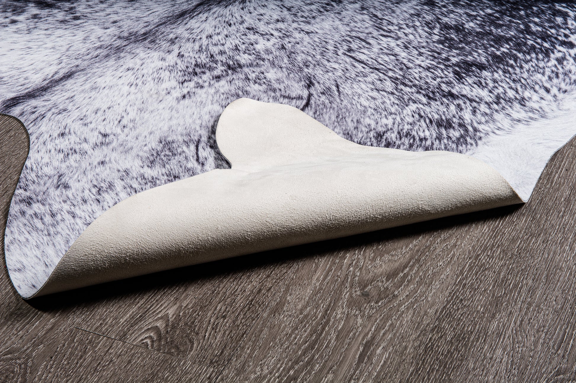 Krava 118342 Faux Cowhide Indoor Rug - Erbanica