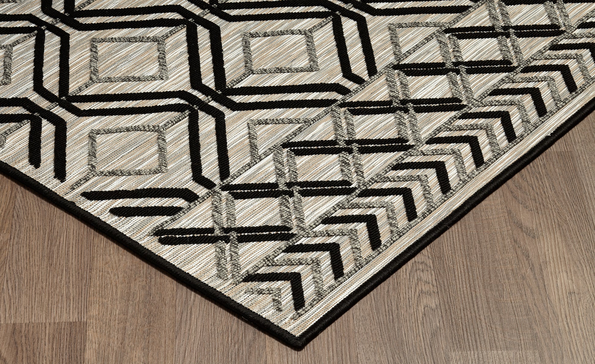 Modern Contemporary Polypropylene Trellis Black Grey Rug - Erbanica