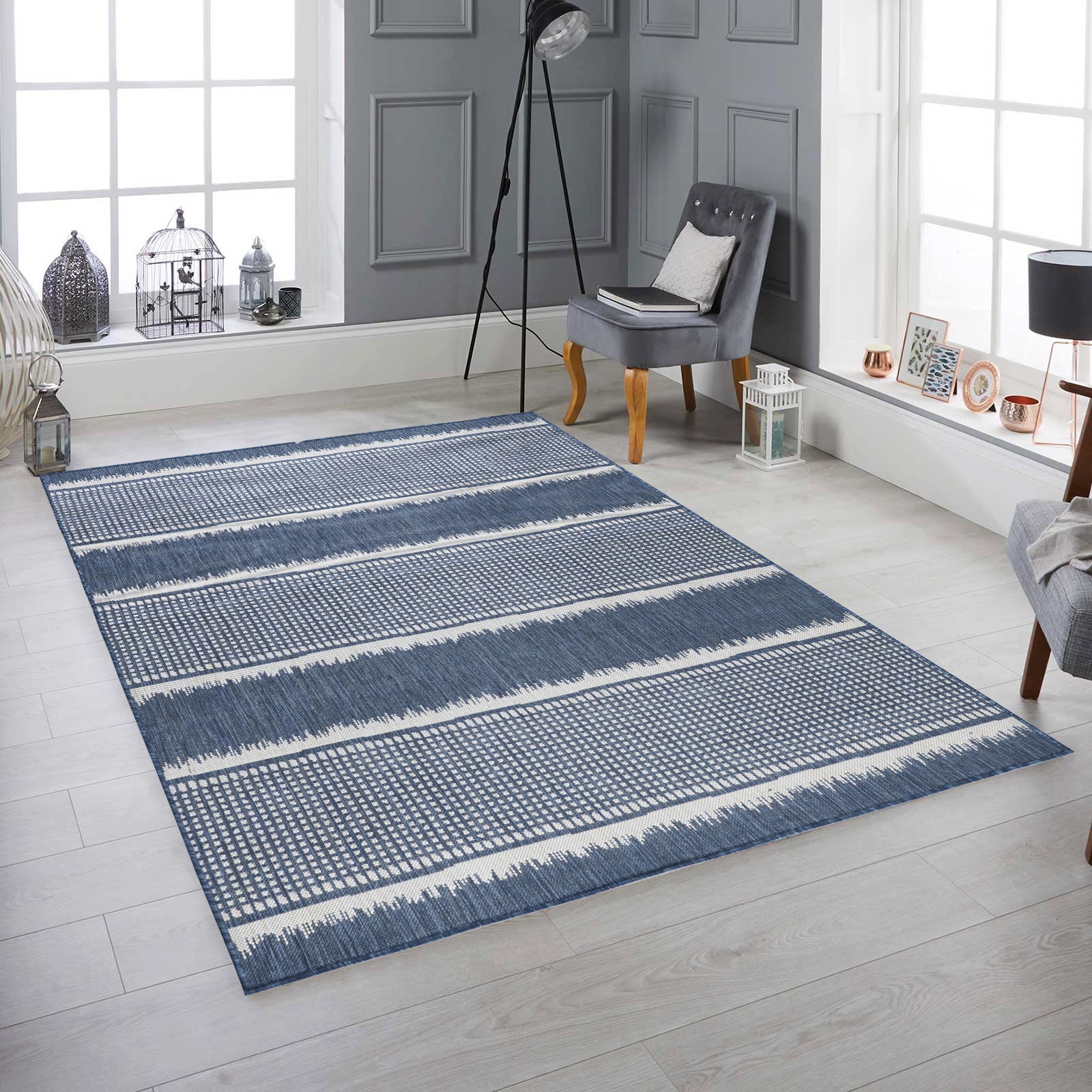 Quick Dry Durable Indoor Outdoor Rug for Patio and Deck Easy to Clean Blue Stripes