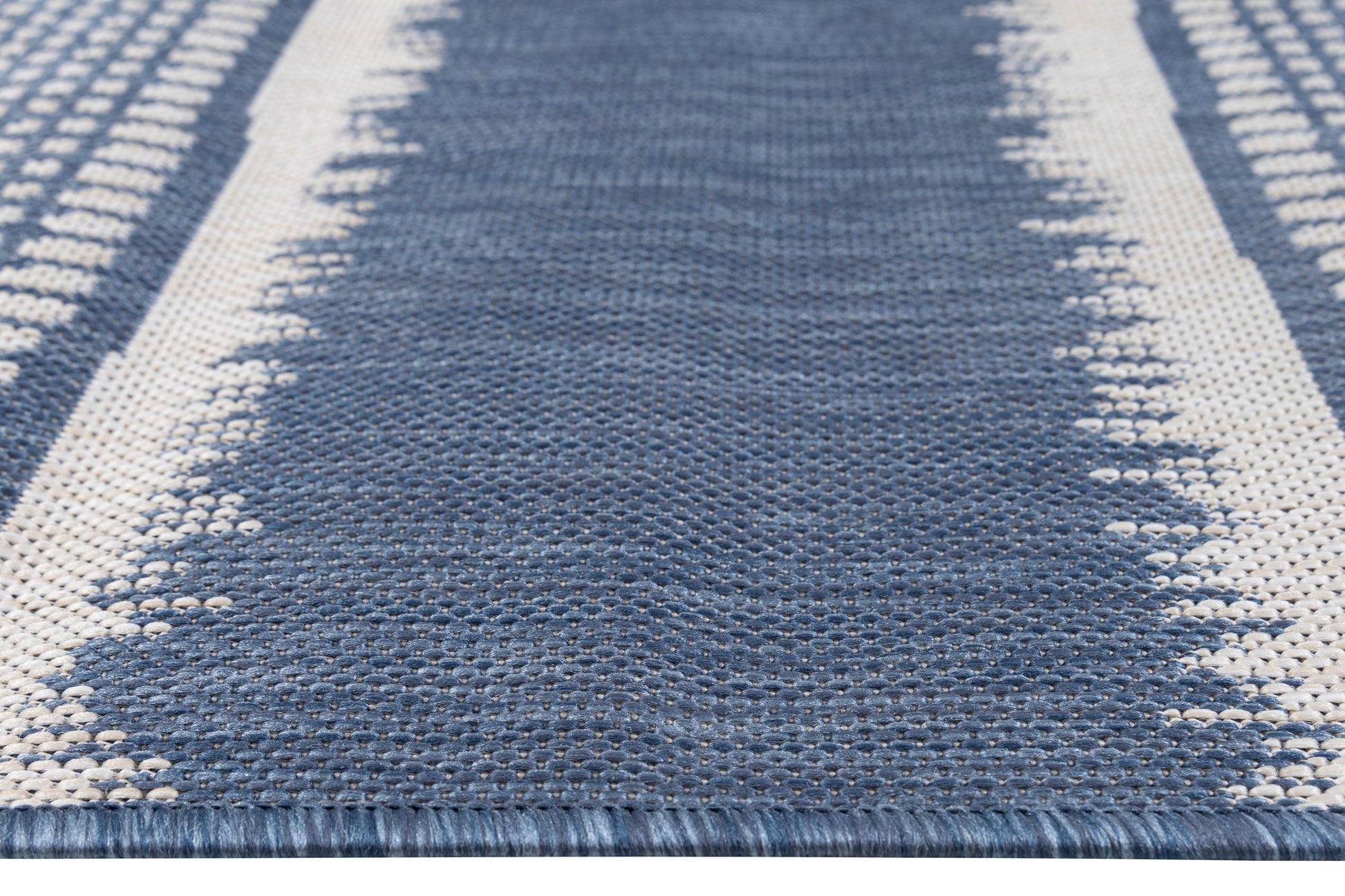 Quick Dry Durable Indoor Outdoor Rug for Patio and Deck Easy to Clean Blue Stripes