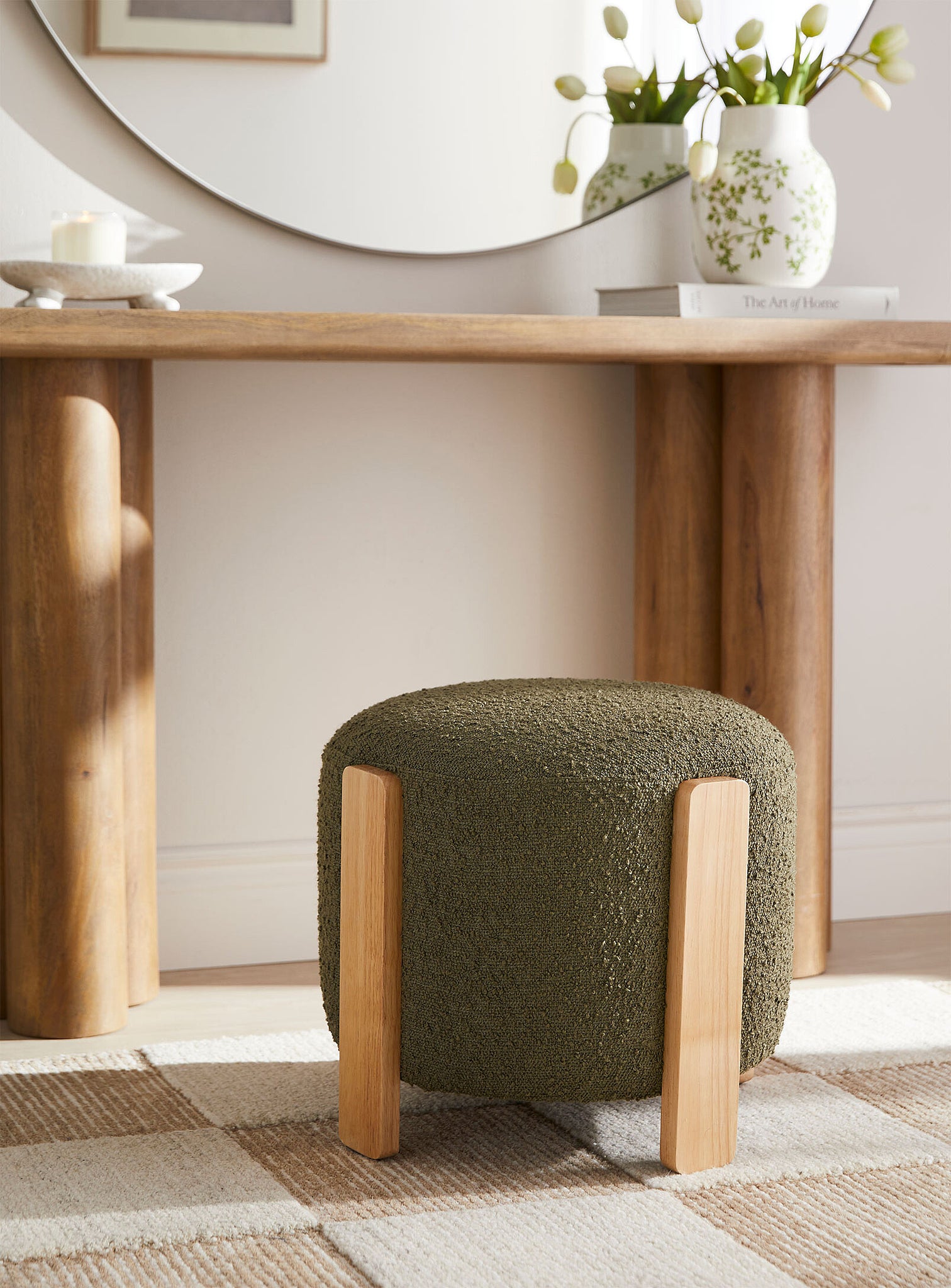 Siro Pine Rubberwood Round 18" Stool