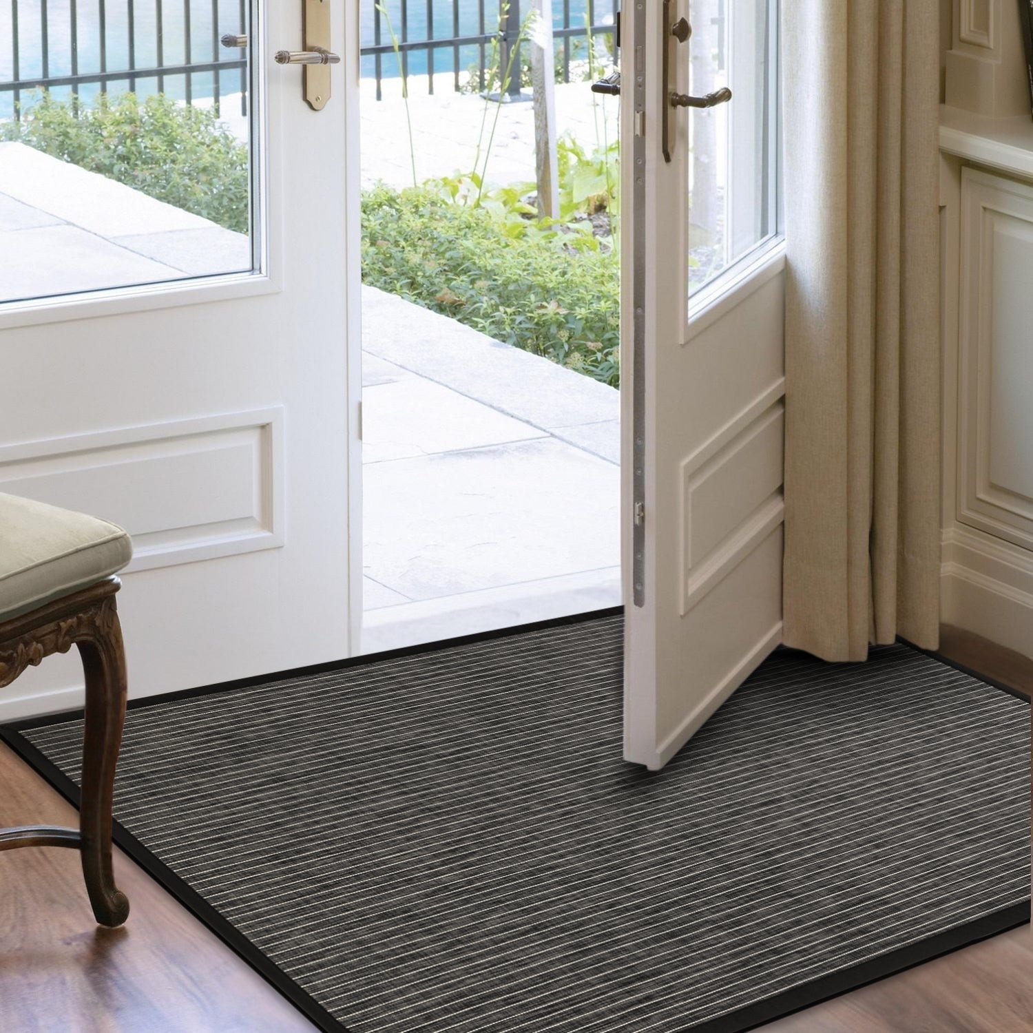 Black and White Multi Utility Mat - Erbanica